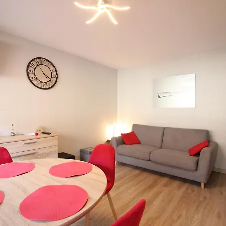 T2 Renove Avec Balcon Et Parking Au Mont-dore - Fr-1-608-244 아파트 *