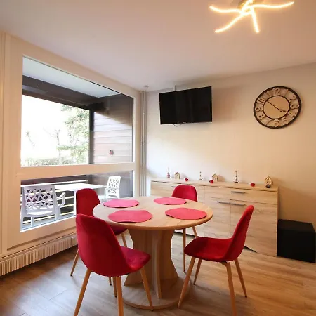 아파트 T2 Renove Avec Balcon Et Parking Au Mont-dore - Fr-1-608-244