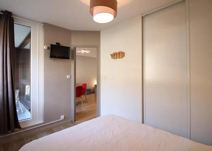 Апартаменты T2 Renove Avec Balcon Et Parking Au Mont-dore - Fr-1-608-244 Ле-Мон-Дор